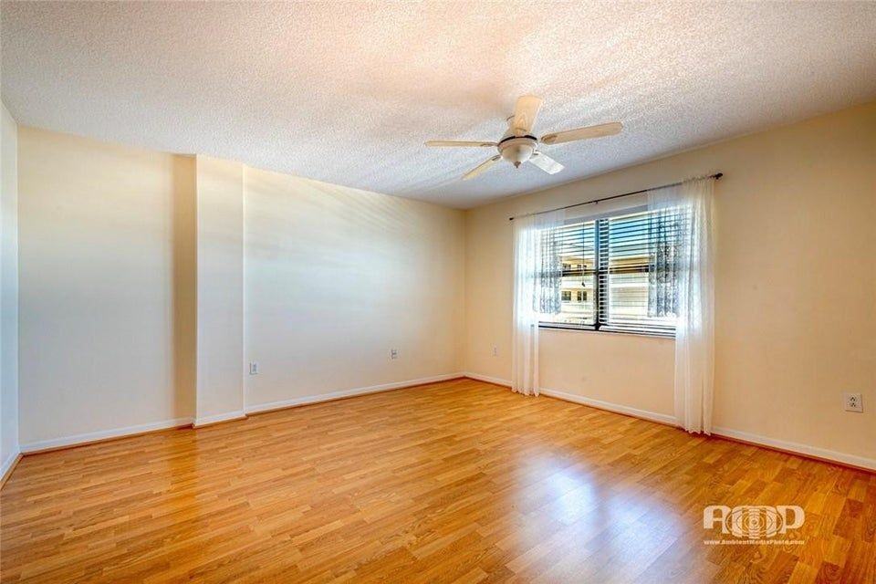 3100 Ne 48th St ##908 - Photo 5 of 14