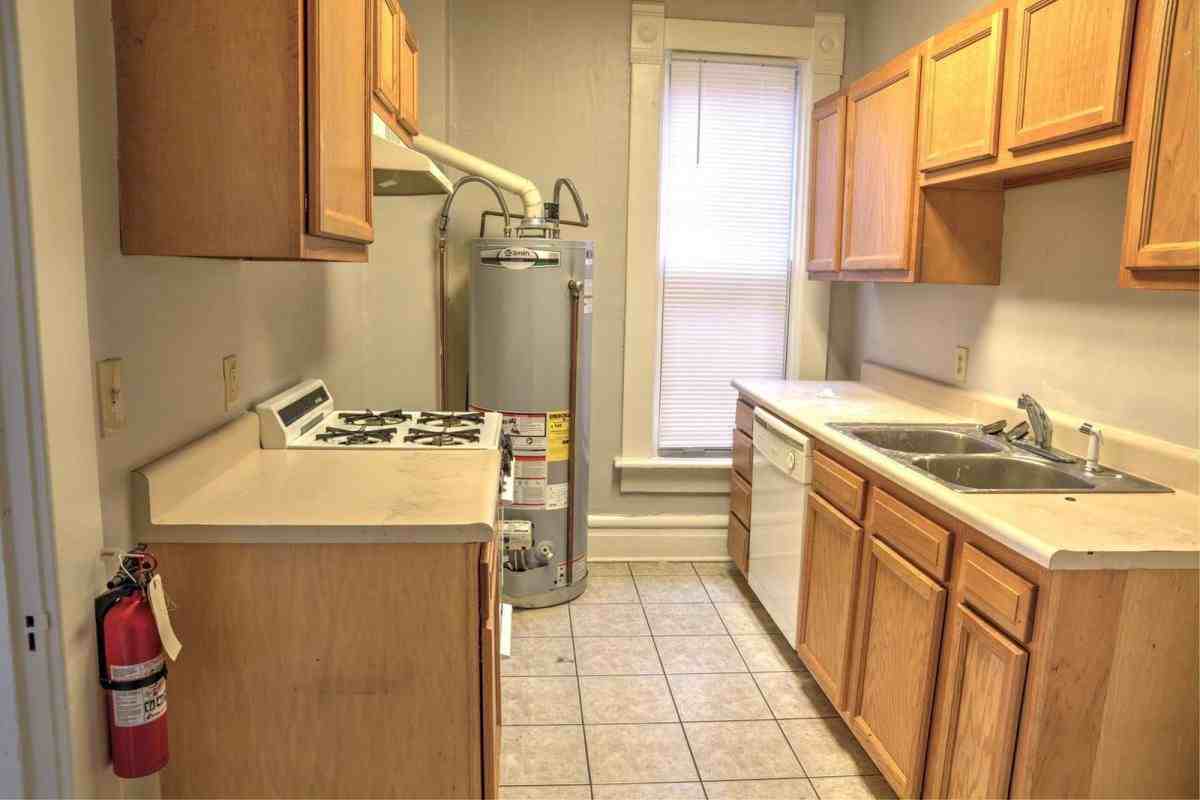 250 1 2 W 5th Ave #F - Photo 2 of 10