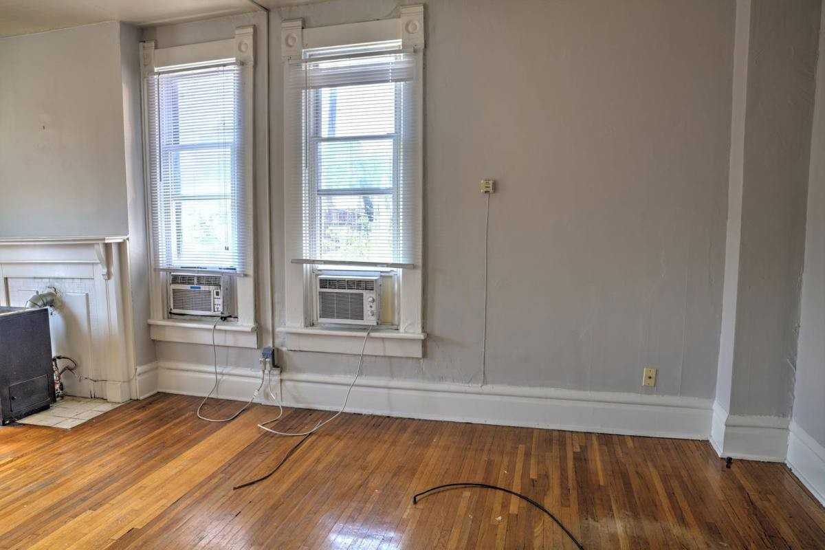 250 1 2 W 5th Ave #F - Photo 5 of 10