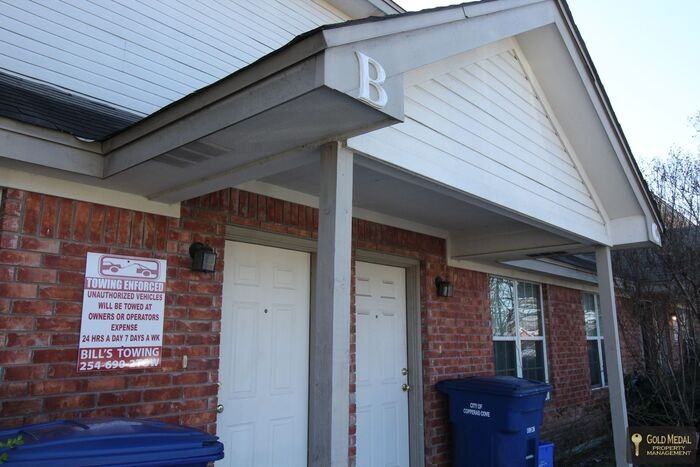 401 W Avenue B #B - Photo 3 of 22