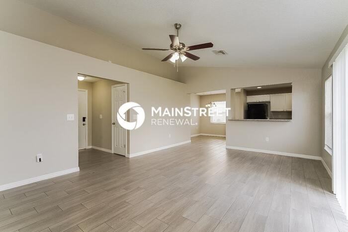 730 Sierra Cir - Photo 2 of 16