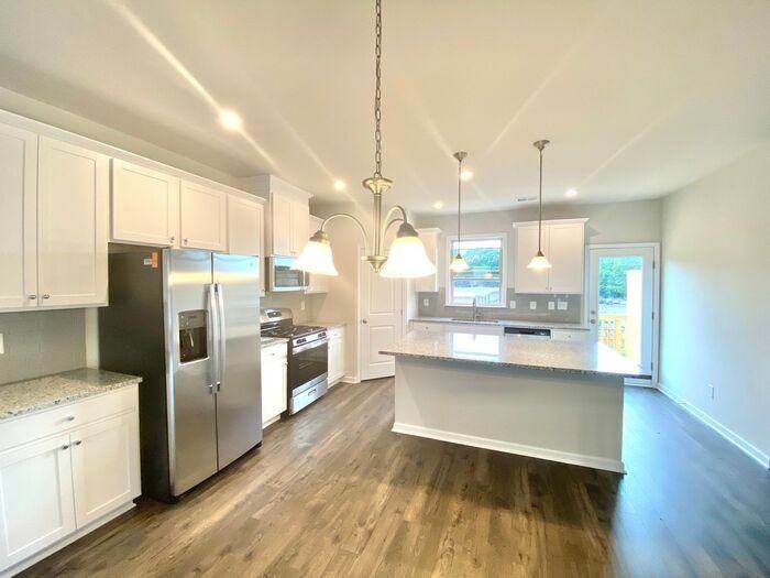 230 Mahone Dr - Photo 4 of 22