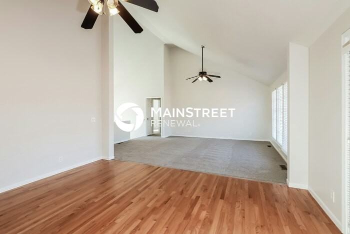 2304 Sumter Ct - Photo 3 of 17
