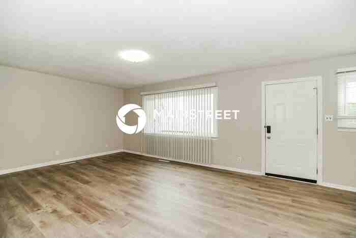 4363 Chandler Dr - Photo 4 of 16