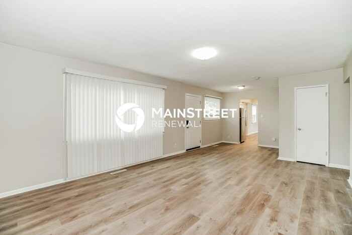 4363 Chandler Dr - Photo 5 of 16