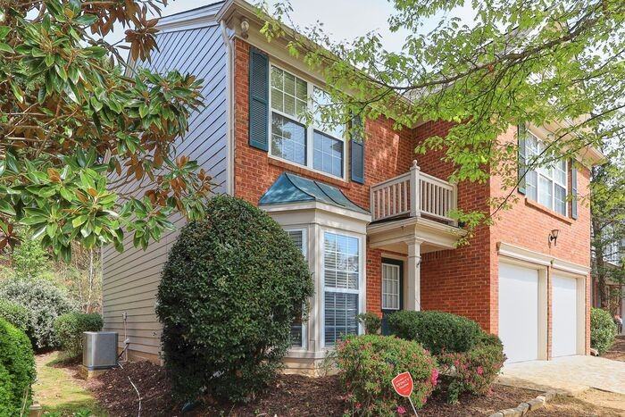 3325 Ridgefair Dr - Photo 4 of 29