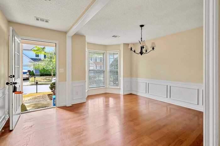 3325 Ridgefair Dr - Photo 6 of 29