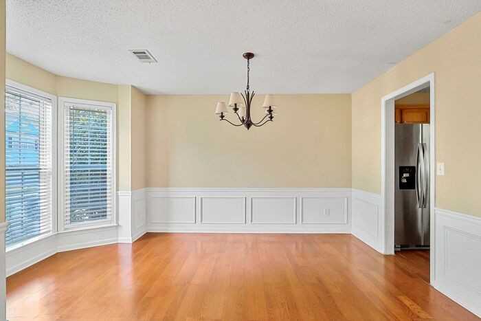 3325 Ridgefair Dr - Photo 7 of 29