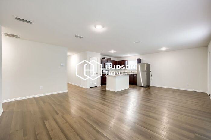 140 Loon Bay Dr - Photo 5 of 16