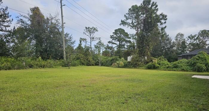57 Pine Circle Dr - Photo 3 of 8