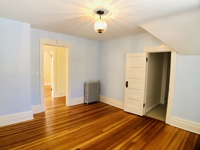 2740 Orchard Ln - Photo 7 of 20