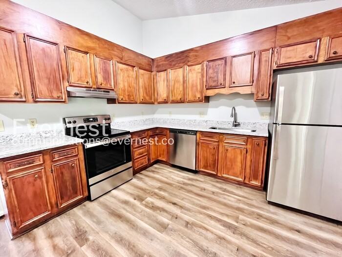 5111 Hampton Meadows Rd - Photo 5 of 19