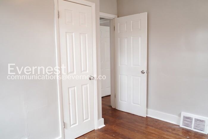 20043 Fenmore St - Photo 6 of 17