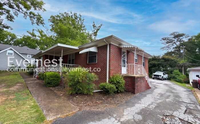 1020 Wynnwood Rd - Photo 2 of 19