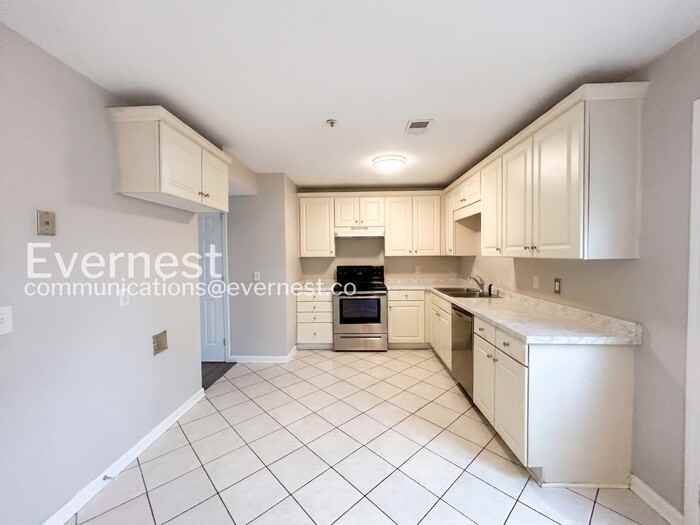 1588 King James Dr - Photo 3 of 19