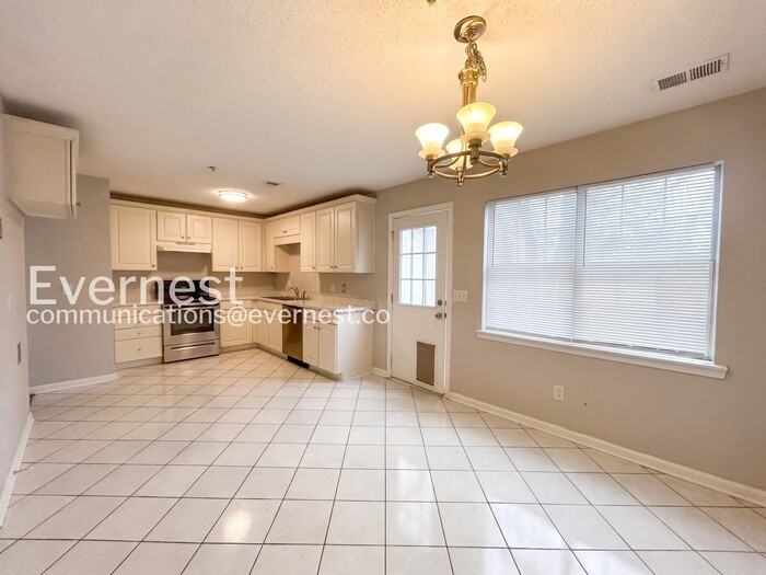 1588 King James Dr - Photo 4 of 19