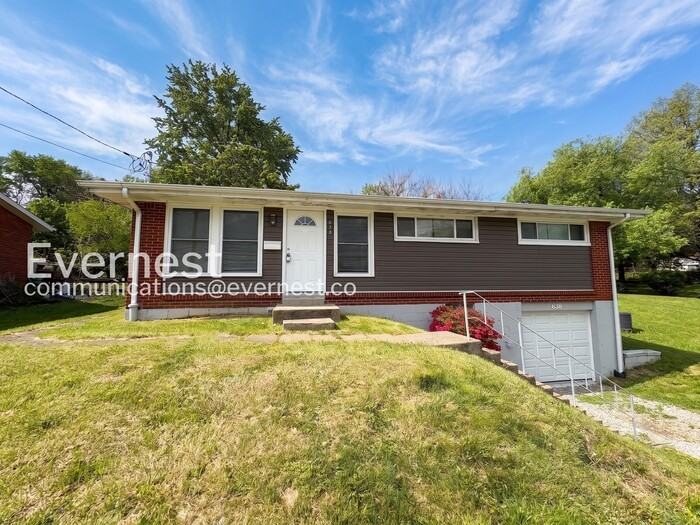 638 Garden City Dr - Photo 2 of 25