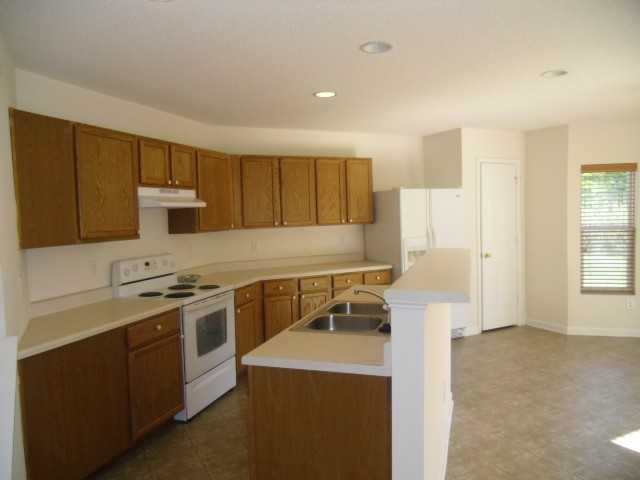816 Statler Dr - Photo 3 of 8