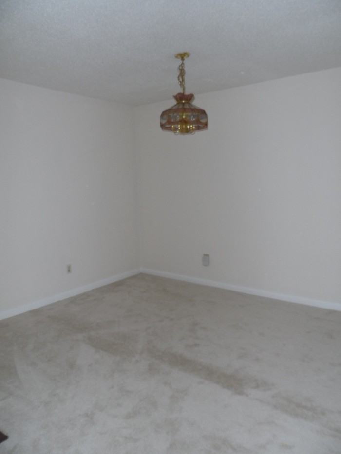 4100 Five Oaks Dr - Photo 5 of 14