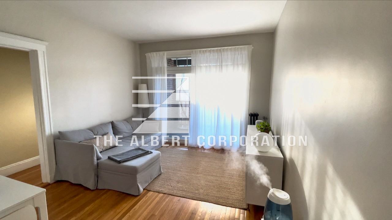 321 S Huntington Ave #3 - Photo 2 of 23