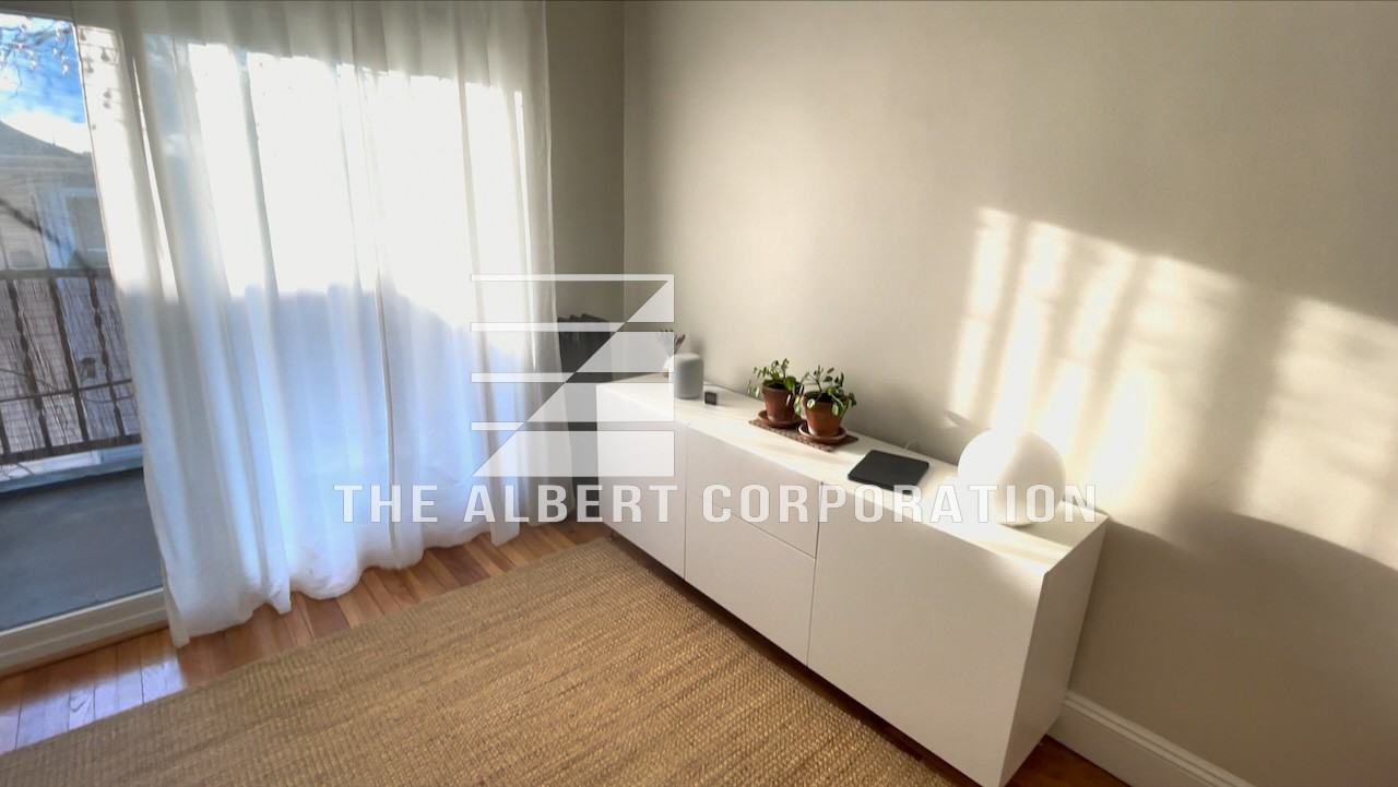 321 S Huntington Ave #3 - Photo 6 of 23
