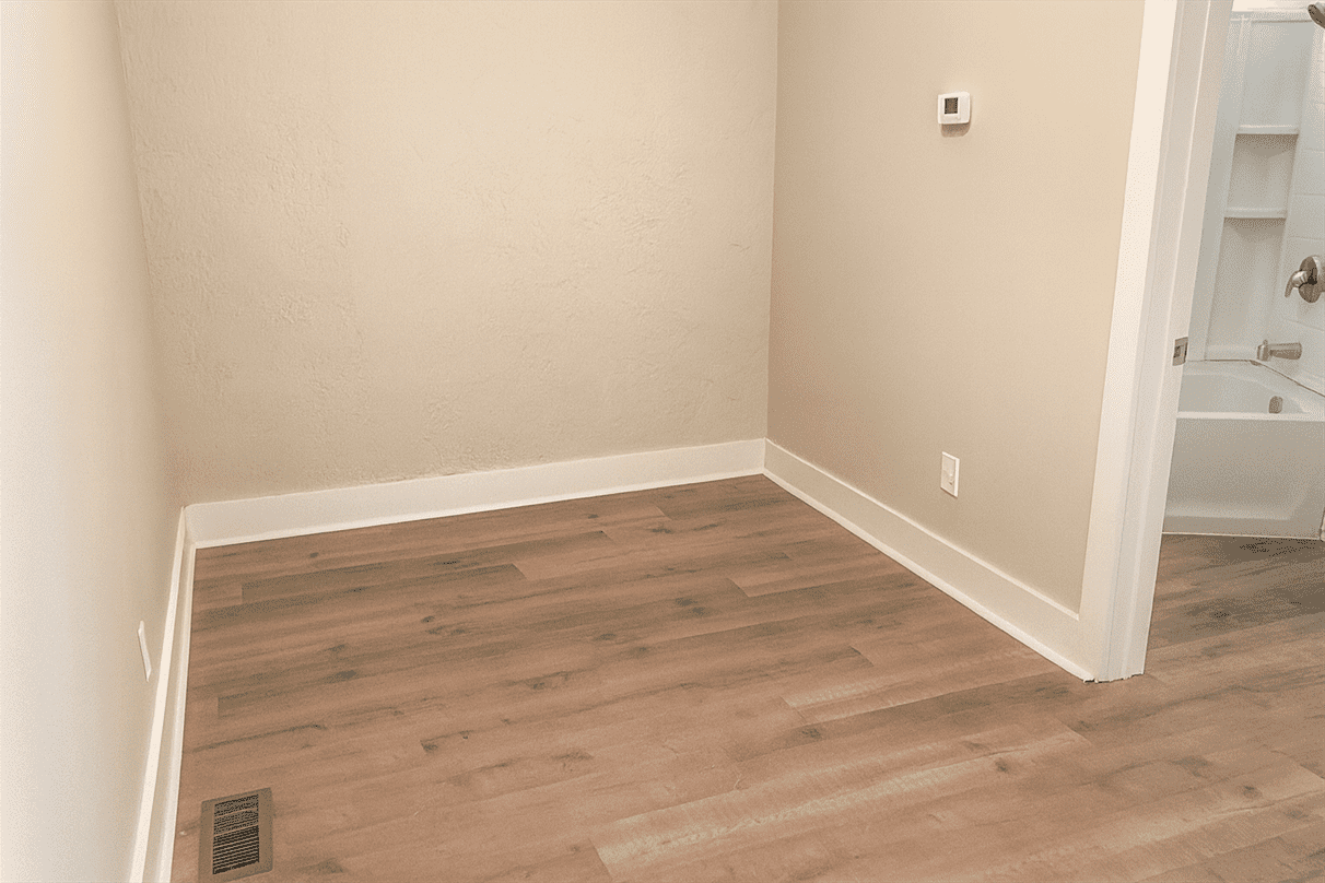 155 Grove Ave #155 - Photo 4 of 9