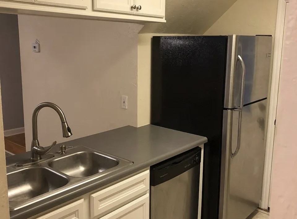 820 W Carolina St #1 - Photo 7 of 25