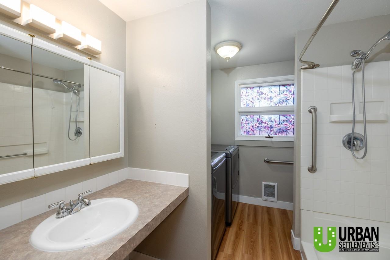 3916 S Johnson Rd #3916 - Photo 2 of 31