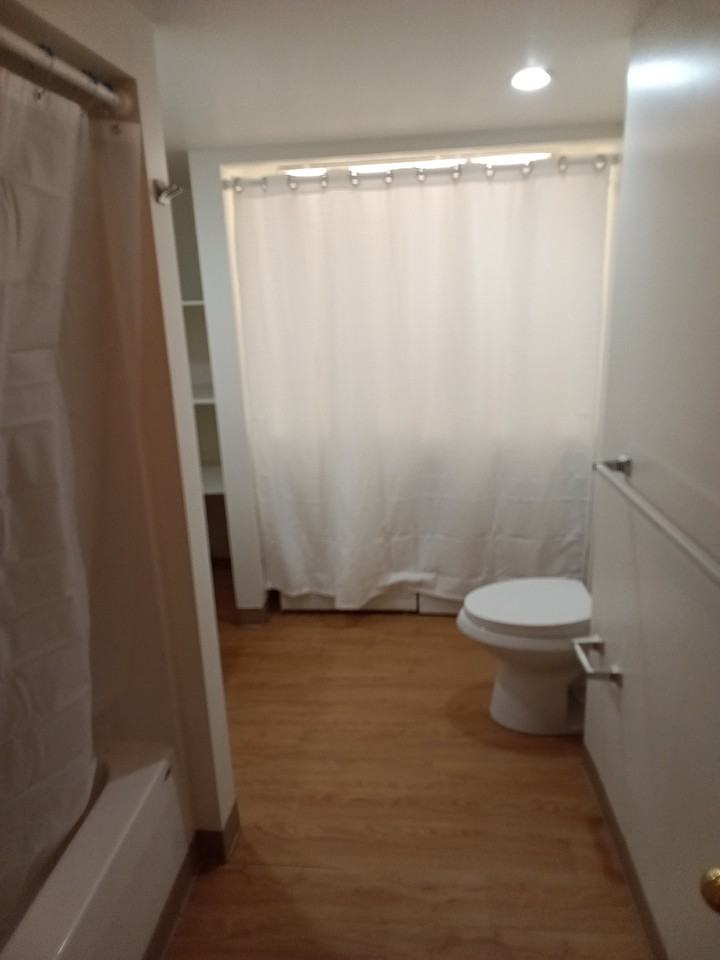 6902 Ruskin Ln #B - Photo 3 of 8