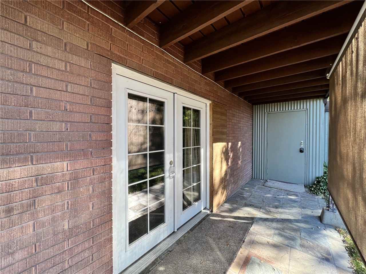 1779 S Foothill Dr #B - Photo 4 of 16