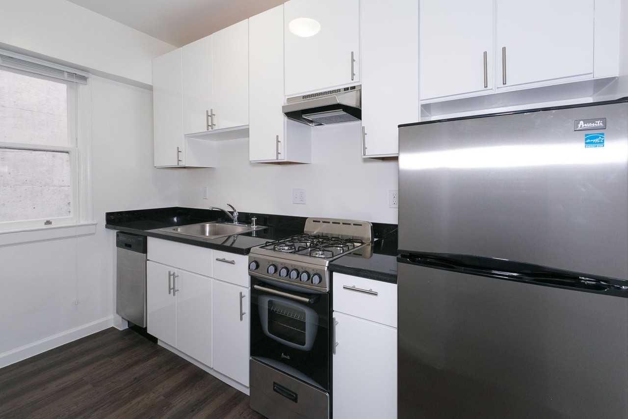 650 Ellis - Photo 4 of 50