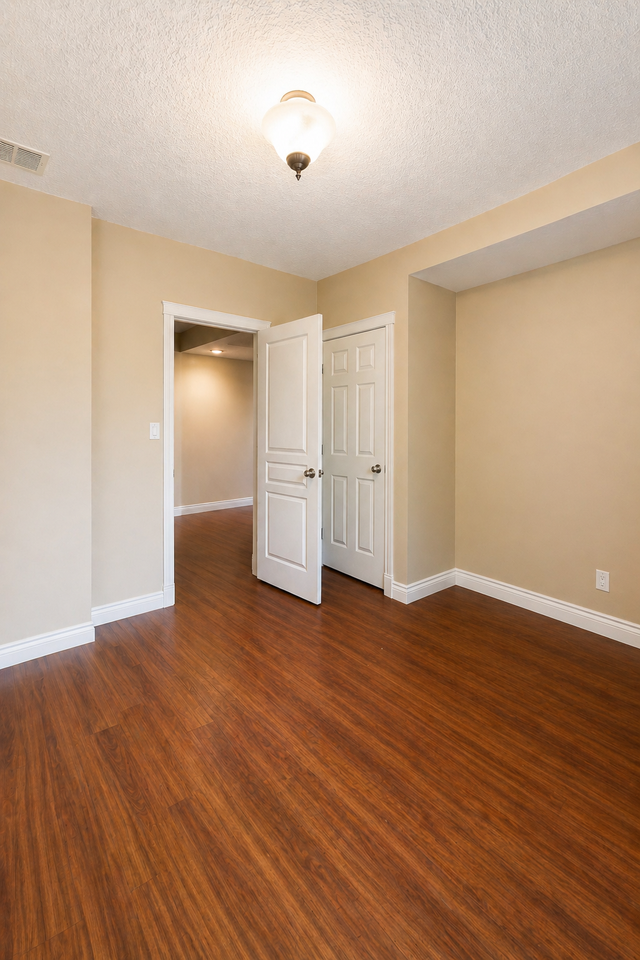 1420 Bishop Pt Sw - Photo 5 of 36