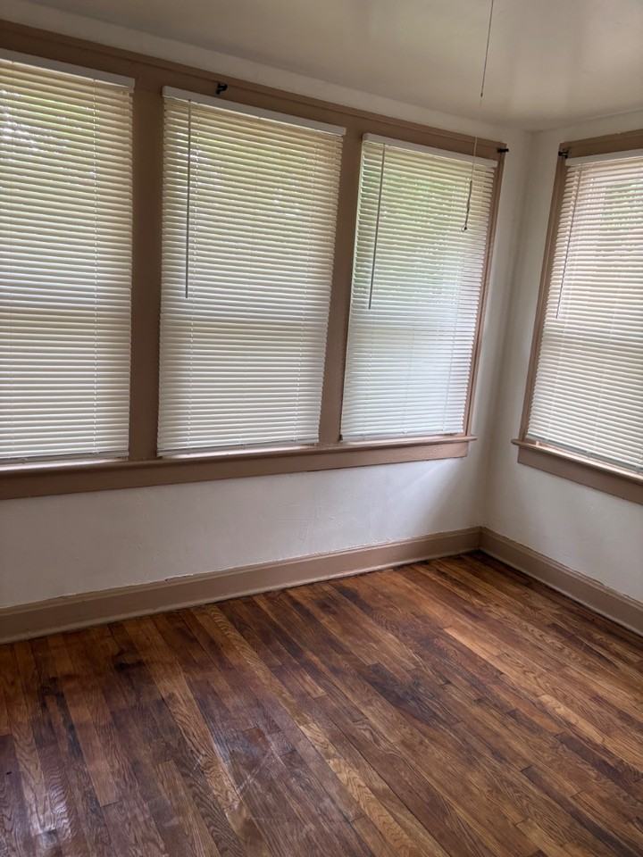 4119 College Ave - Photo 6 of 9