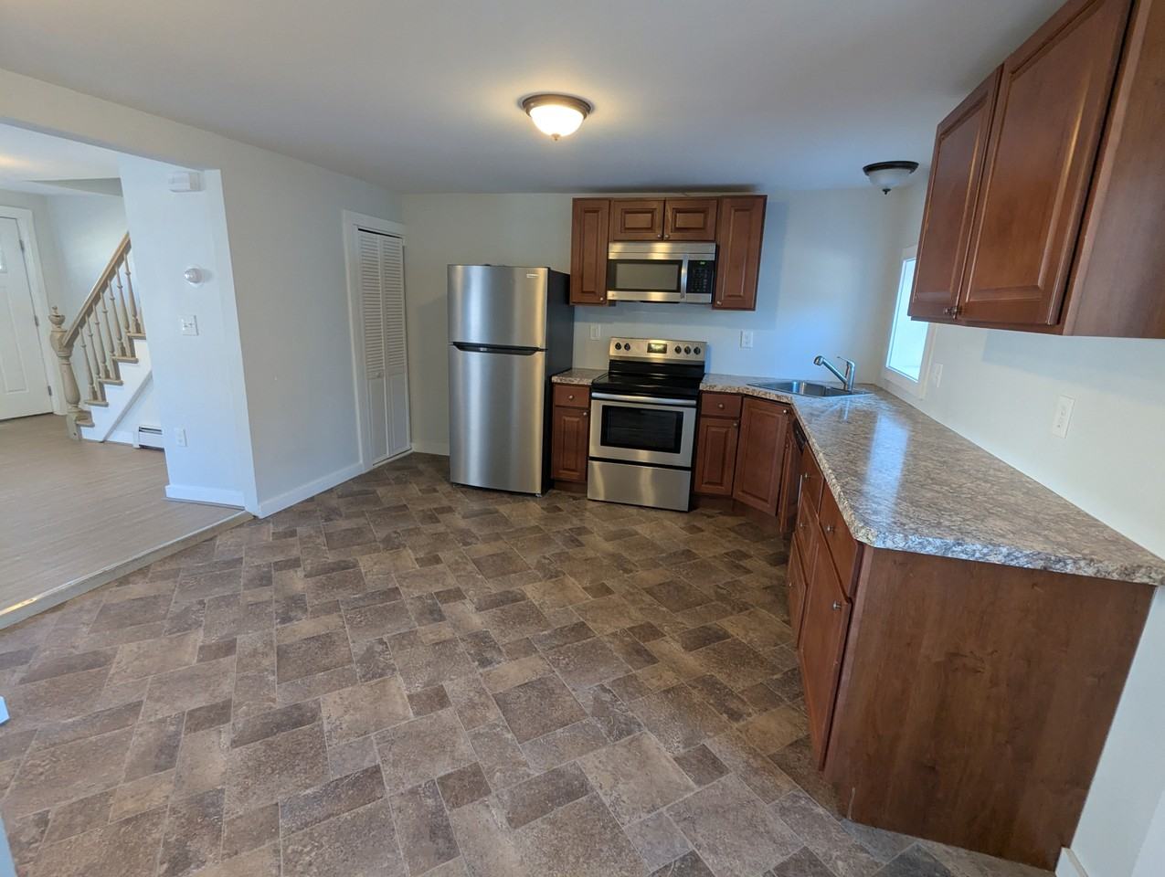 90 Prospect St #A - Photo 2 of 10