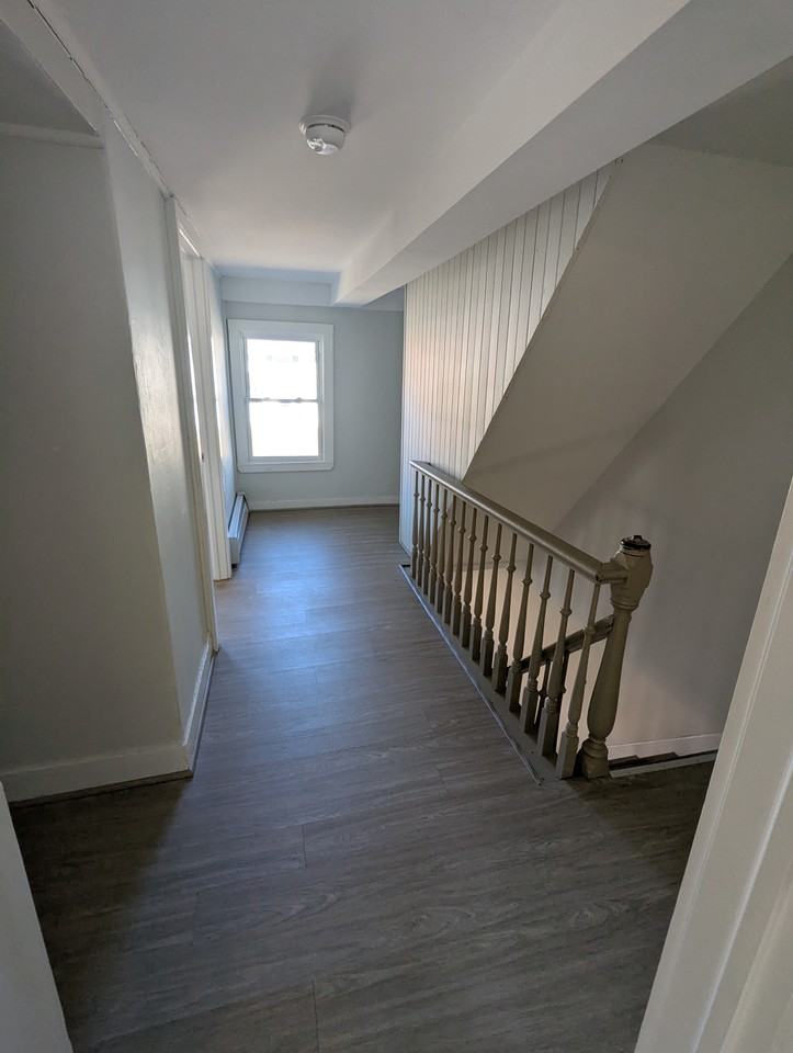 90 Prospect St #A - Photo 7 of 10