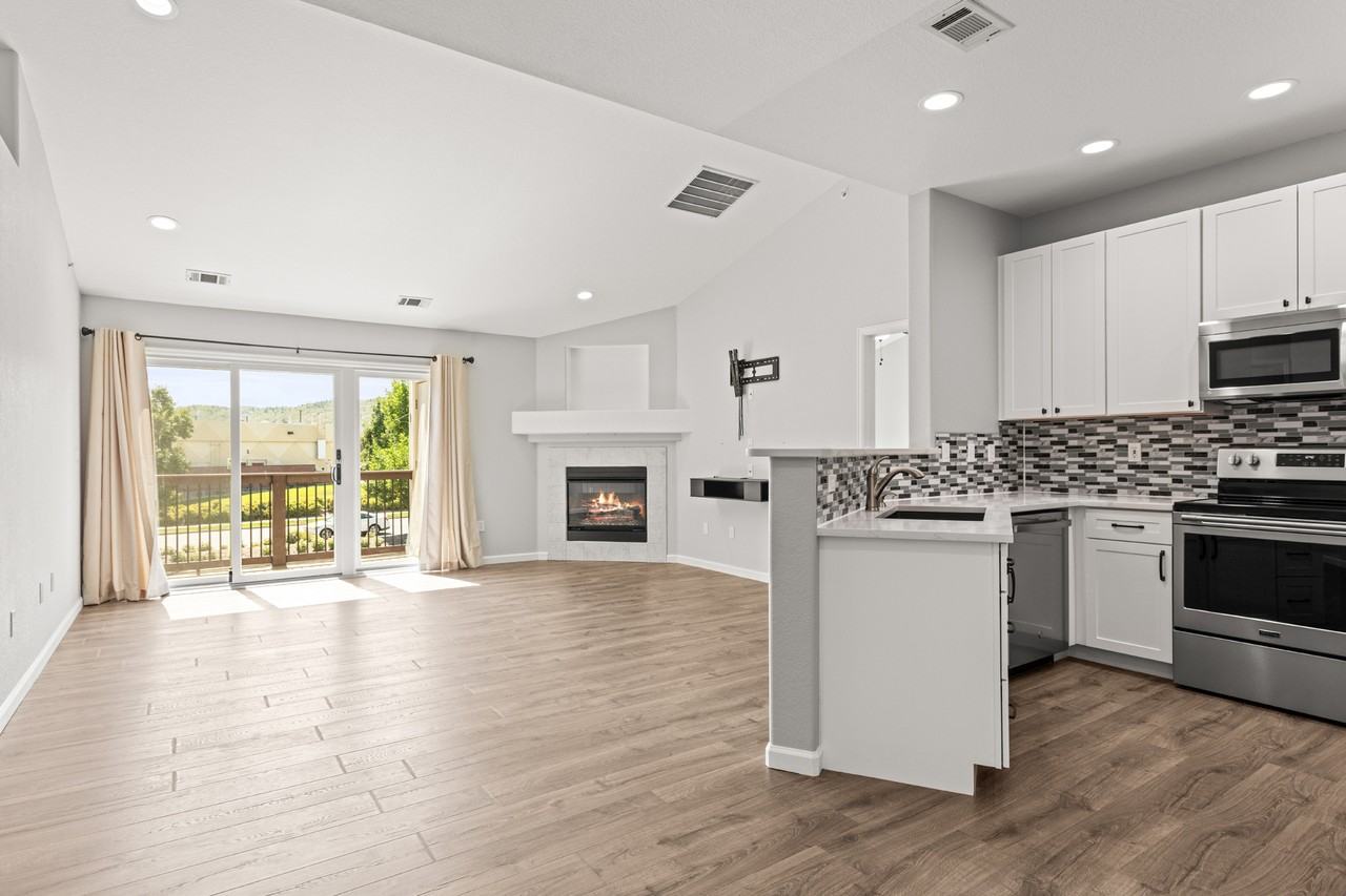 7489 S Alkire St #306 - Photo 6 of 40