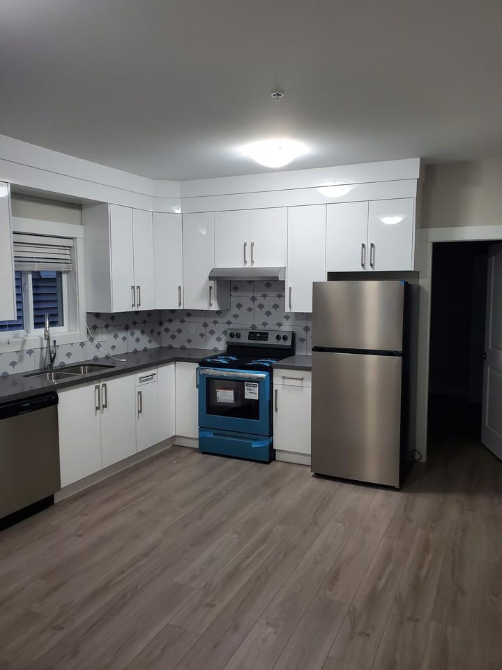 865 Prairie Ave #2 - Photo 2 of 6