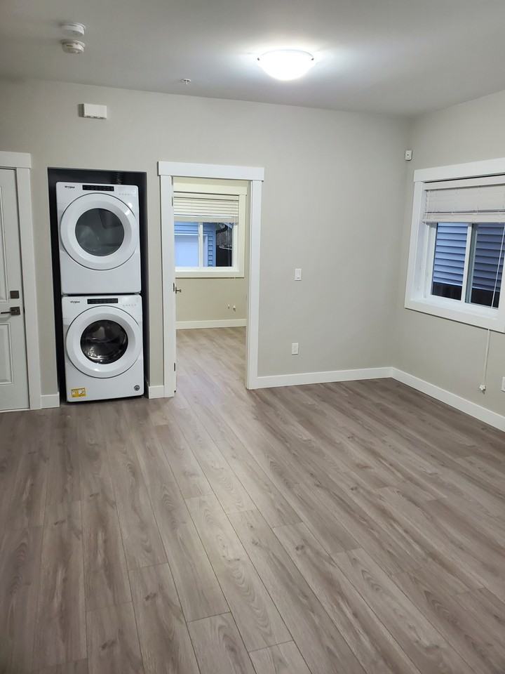 865 Prairie Ave #2 - Photo 3 of 6