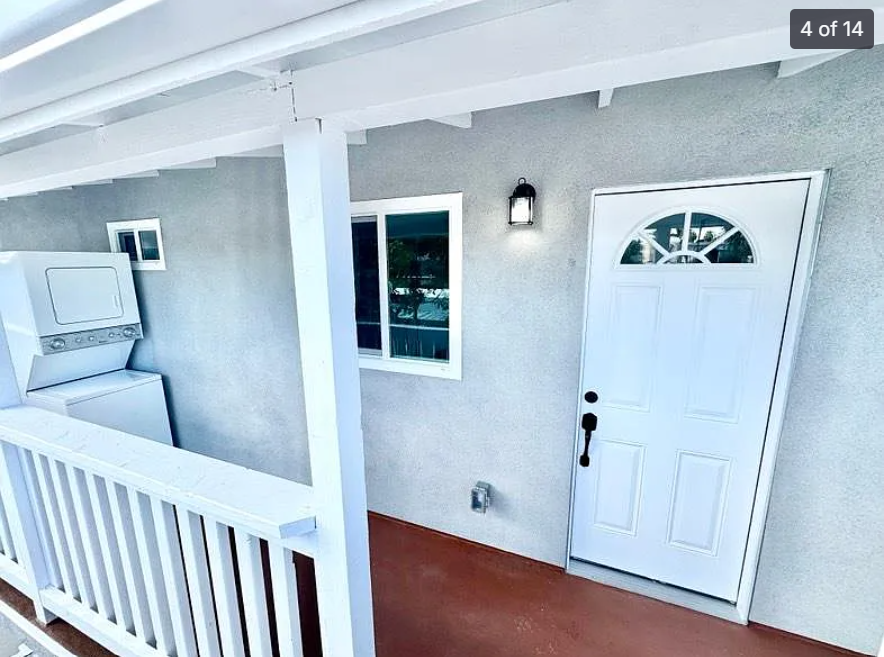 1406 Olive St #1406B - Photo 3 of 10