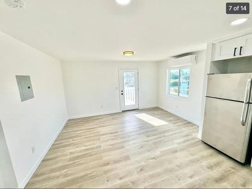 1406 Olive St #1406B - Photo 5 of 10