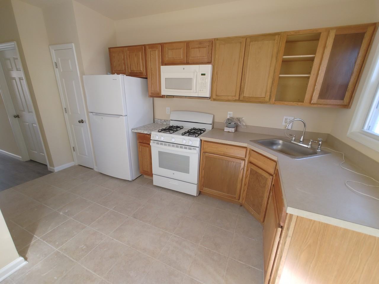186 Passaic St #1 - Photo 3 of 9
