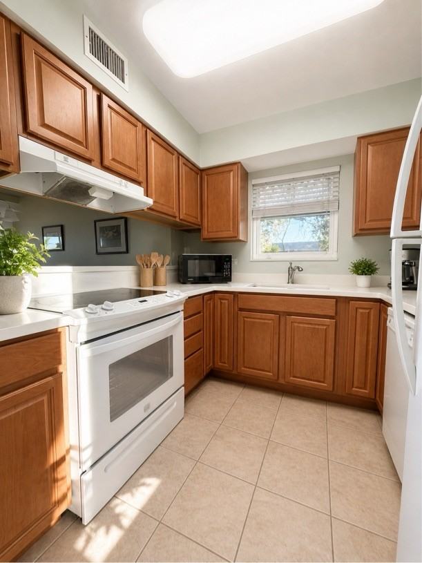 131 Rio Del Mar Street - CUnit C #C - Photo 4 of 14