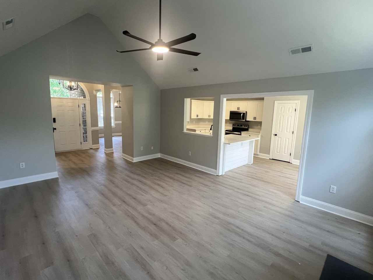 541 Hidden Blvd #1 - Photo 5 of 43