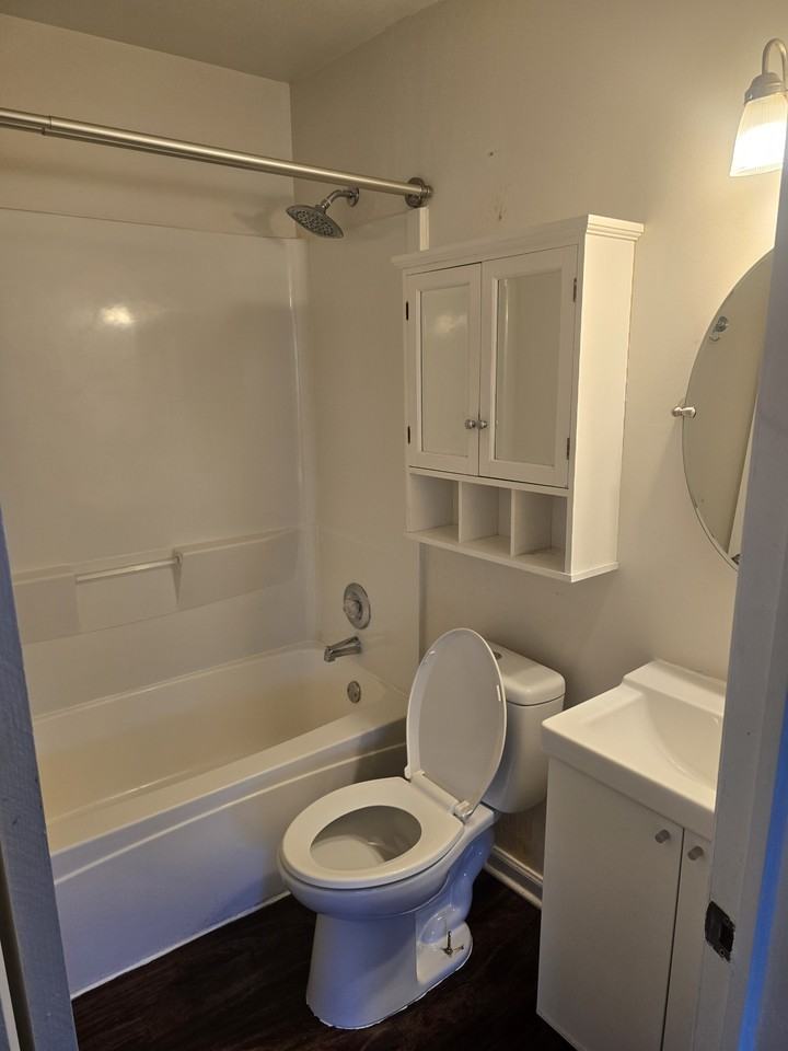 32470 Donnelly St #1 - Photo 6 of 10