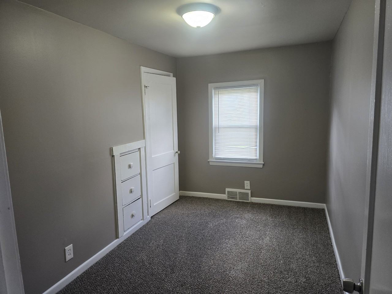 32470 Donnelly St #1 - Photo 7 of 10