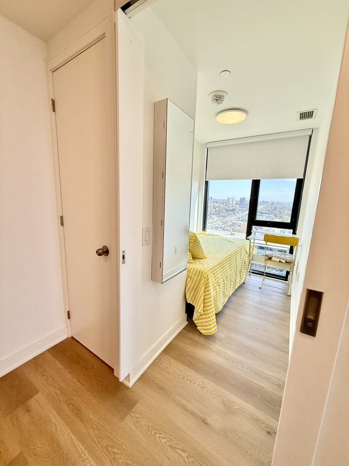 86 Dundas St E - Photo 6 of 17