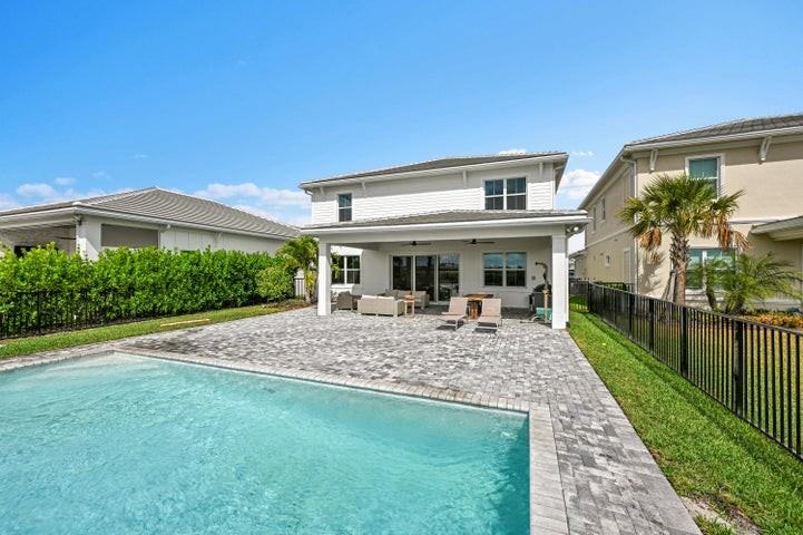 12554 Nautilus Circle - Photo 3 of 9