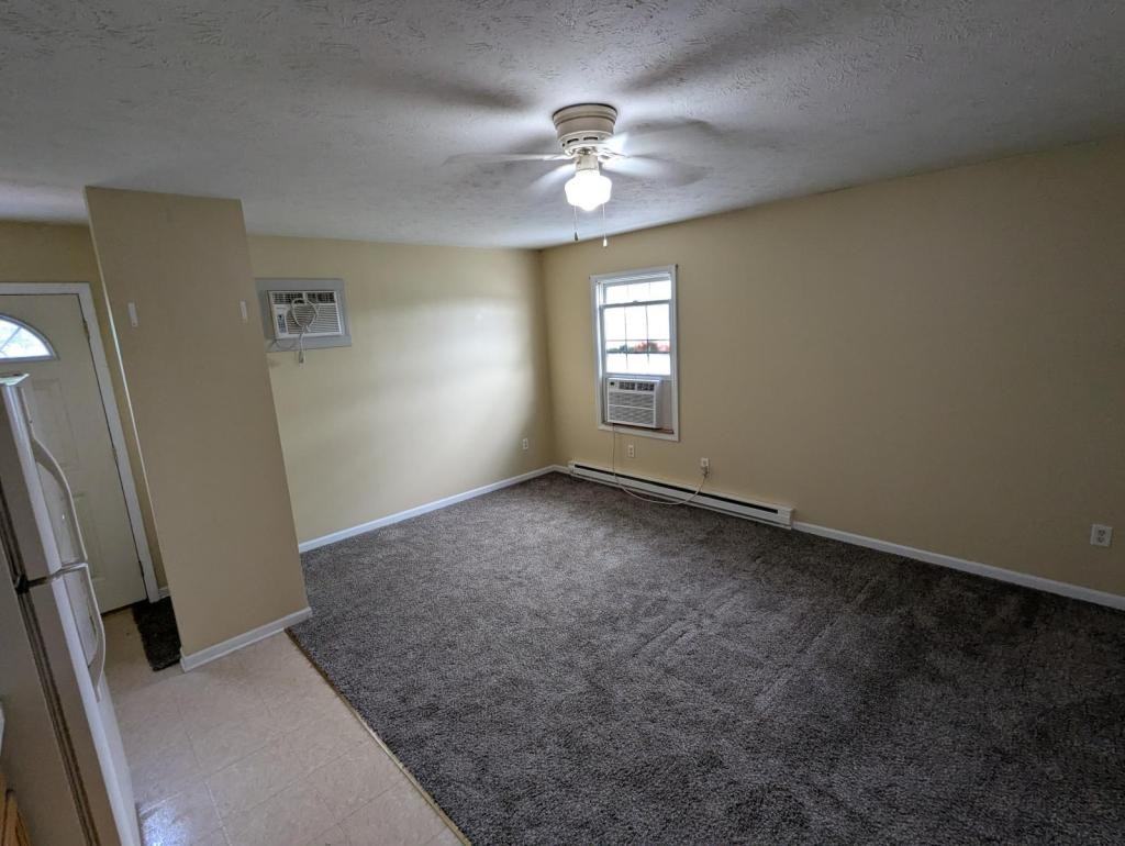 205 S West St #C - Photo 6 of 11