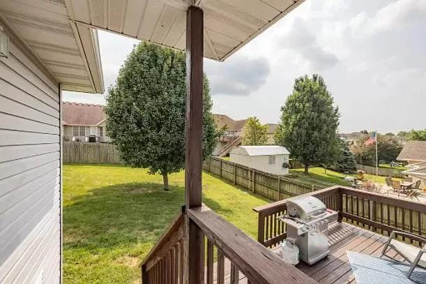 502 N Century Pl - Photo 2 of 8