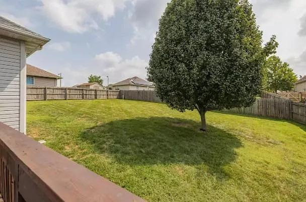 502 N Century Pl - Photo 3 of 8